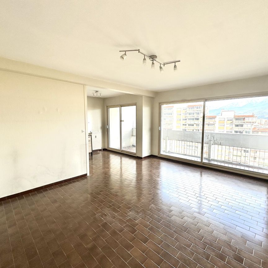 Location Appartement 4 pièces 79m² GRENOBLE 38000 - Photo 1
