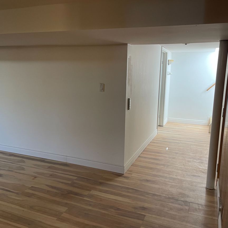 For Lease - 28 Raylawn Crescent Unit# Bsmt, Halton Hills, Ontario - Photo 1