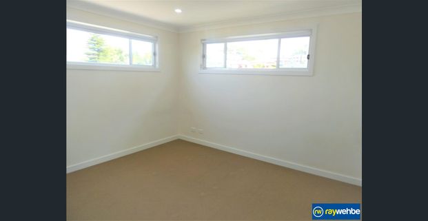 Contemporary 4 Bedroom Duplex Home in Prime Ermington Position - Photo 1