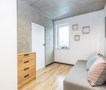 2 pokoje, wysoki standard, niski czynsz! - Zdjęcie 2