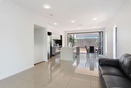 Room 3 - 5/38 Taunton Street, Annerley - Photo 2