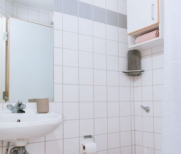 Room in a Shared Flat, Leeds, LS16 - Photo 4