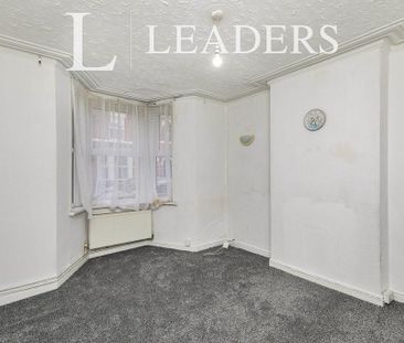 4 bedroom house to rent - Photo 2