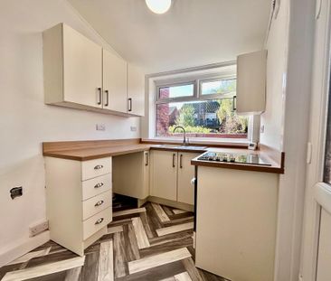 3 bedroom terraced house to rent - Photo 5