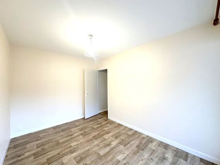 Location Appartement 2 pièces 51m² - Photo 4