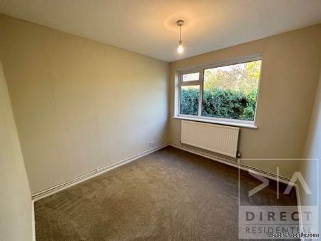 2 bedroom property to rent in Ashtead - Photo 2