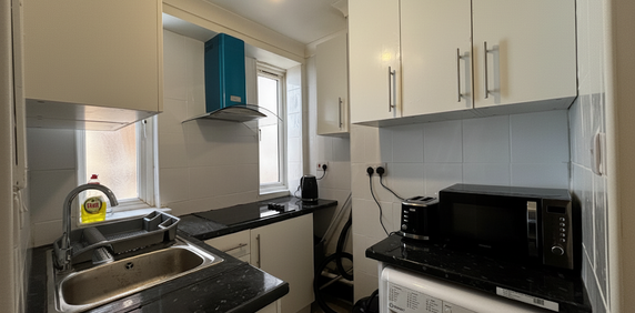 3 bedroom house share to rent - Photo 2