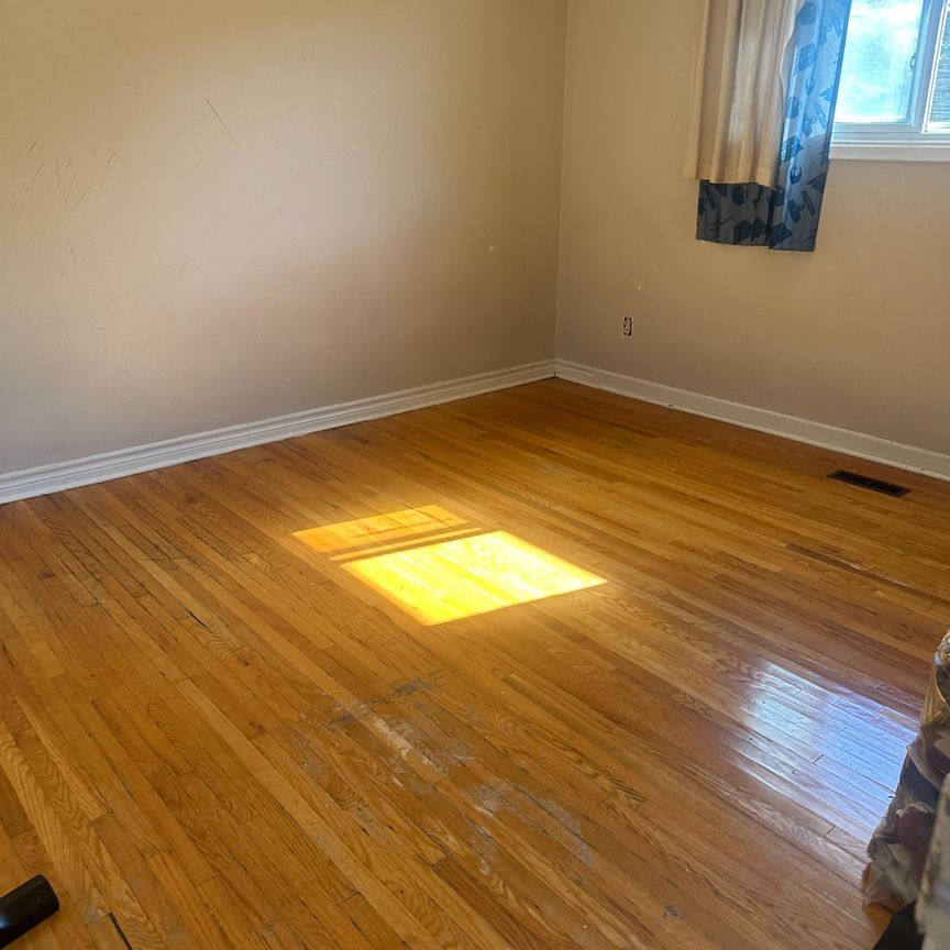 For Lease - 7114 Chigwel Court Unit# Upper, Mississauga, Ontario - Photo 1