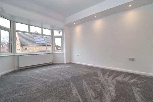 Rydens Way, Woking - 3 bedrooms Property for lettings - Seymours - Photo 1