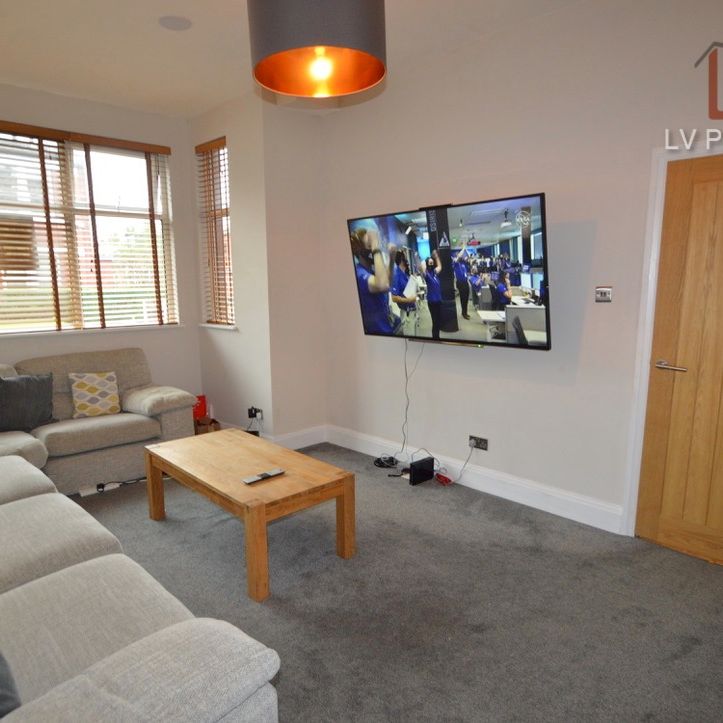 Lucas Place - Photo 1