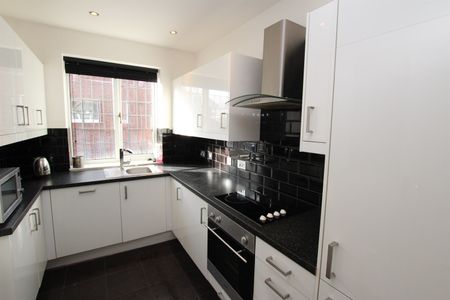 7 Clumber Crescent South - Photo 4