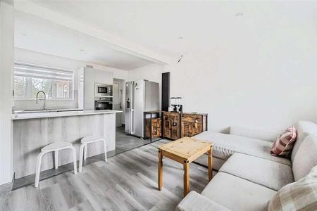 Lynwood Crescent, Ascot, Berkshire, SL5 - Photo 3