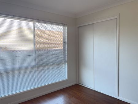 Lovely Family Home - Photo 3