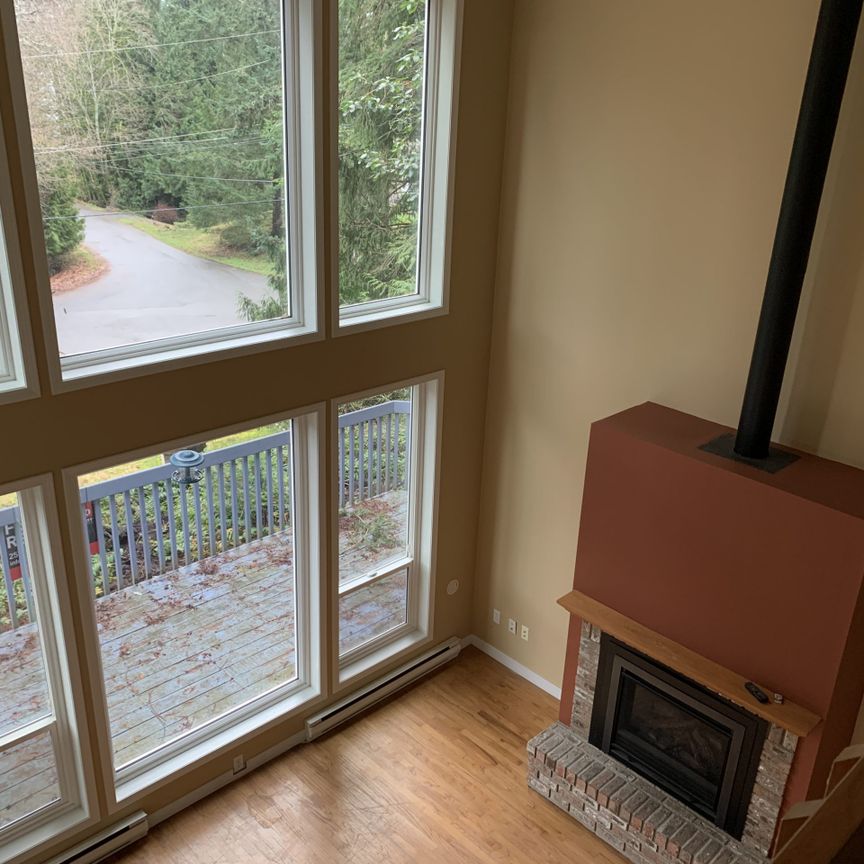 3 Bedroom 2 Bathroom Home Beautiful (Nanoose Bay) - Photo 1