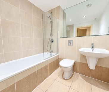 Waterloo Apartments, Leeds City Centre, LS10 1JA - Photo 2