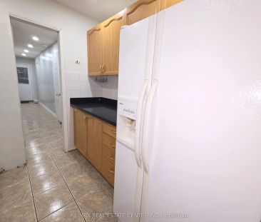 3935 Stoneham Way #Upper - Photo 2