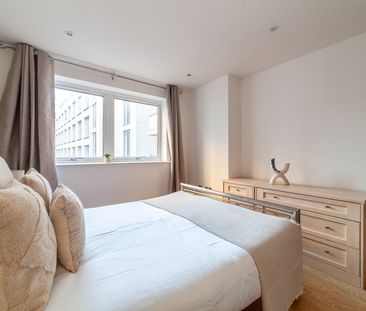 1 Bed Flat, Long Lane, SE1 - Photo 5