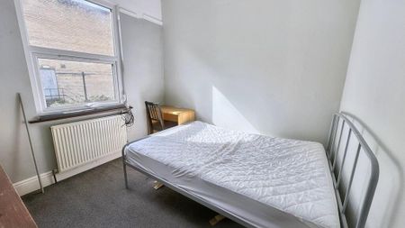 5 bedroom house to rent - Photo 3