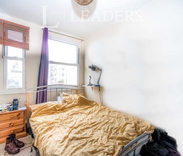 4 bedroom apartment to rent Alhambra Road, Southsea, PO4 - Photo 3