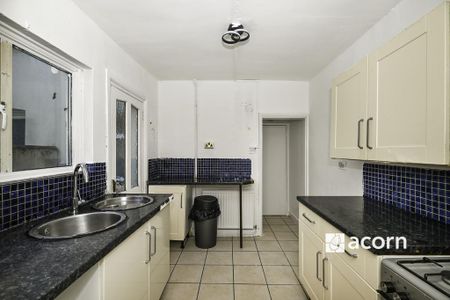 1 bedroom in a house share to rent - Photo 5