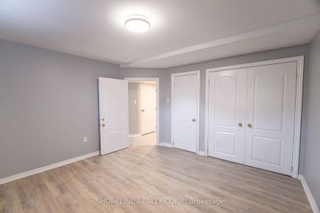 Detached Home For Lease | W8145338 - Photo 2