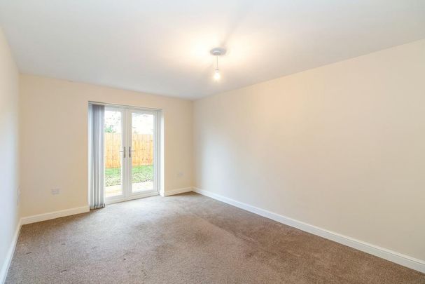 2 bedroom house to rent - Photo 1