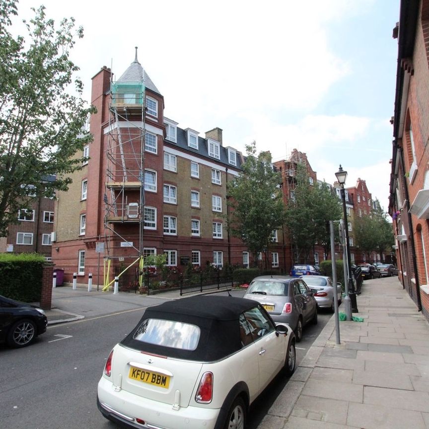 Room in a Shared Flat, Globe Road, E2 - Photo 1