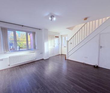 3 bedroom end of terrace house to rent - Photo 2