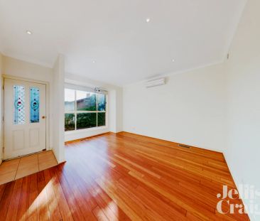 2 Bed, 1 Bath - Photo 4