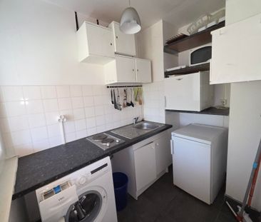 Location Appartement 1 pièce 24m² - Photo 2