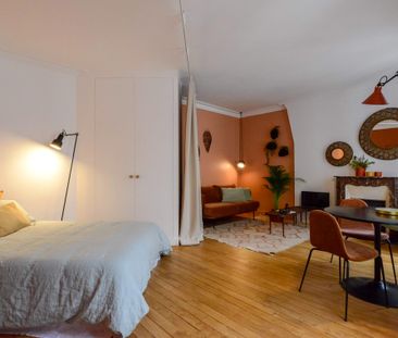 Appartement à louer rue des Martyrs, Paris 9ème - Photo 1