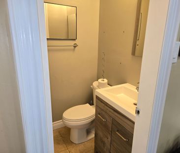 For Lease - 6042 Highway 9 Highway, Caledon, Ontario - Photo 4