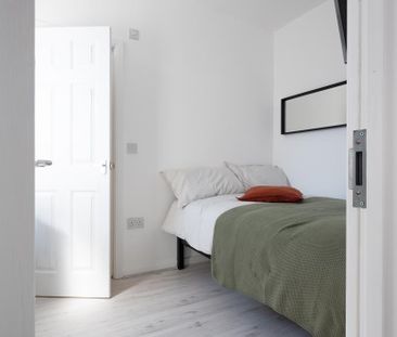 6 bedroom house of multiple occupation to rent - Photo 4