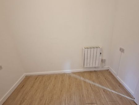 1 Bed Flat, Godfrey Road, M6 - Photo 4