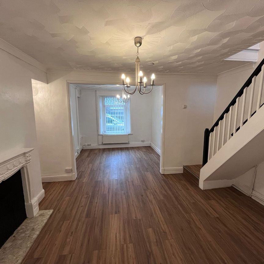 Iorwerth Street, Manselton, Swansea SA5 9NP - Photo 1