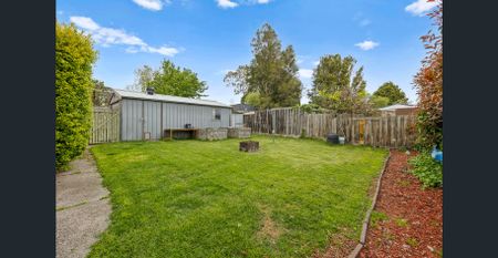 $600 per week / $2607 per cal month - Photo 4