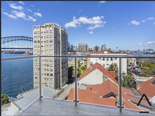 Breathtaking Views of Lavender Bay, Harbour Bridge, and Opera House! - Photo 1