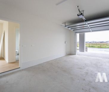 12 Farranreigh Street, Woodstock, Vic 3751 - Photo 5