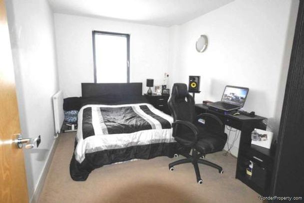 2 bedroom property to rent in London - Photo 1