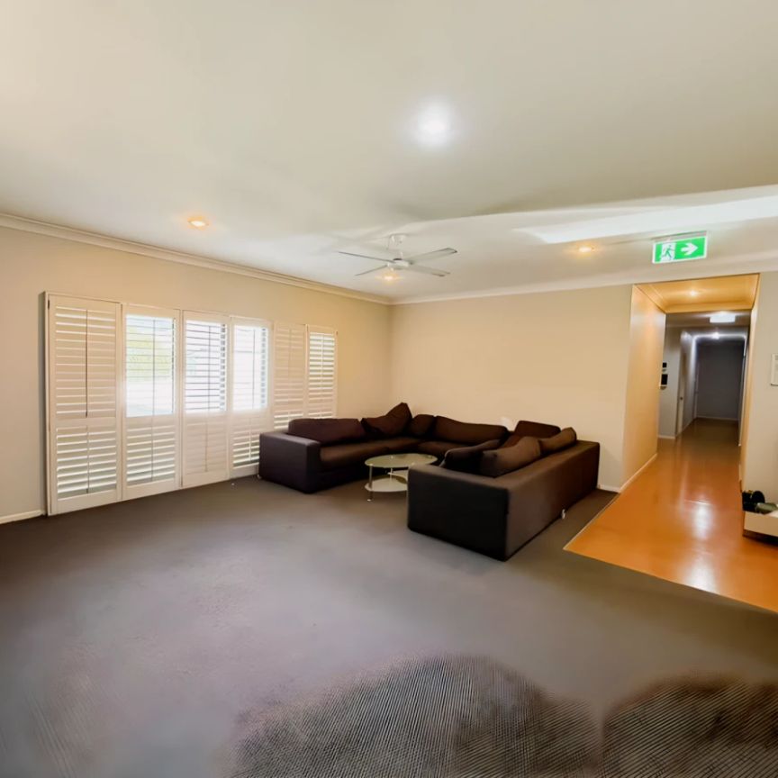 250 Sir Fred, Brisbane - Photo 1