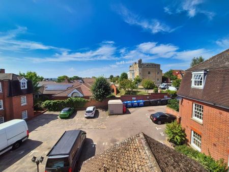 2 bedroom apartment to rent - Photo 4