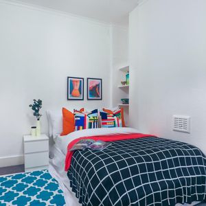 Lovely house with garden, close to Universities Room F - Photo 2