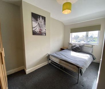 1 bedroom in a house share to rent - Photo 5