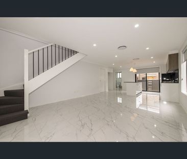 2/70-72 Bringelly Road, Kingswood, NSW 2747 - Photo 3