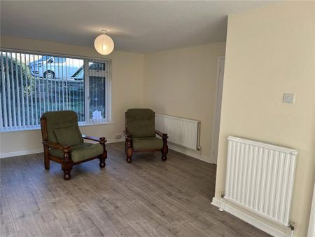 3 bedroom semi-detached house to rent - Photo 2