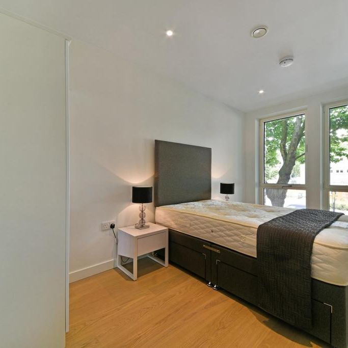 3 bedroom flat to rent - Photo 1