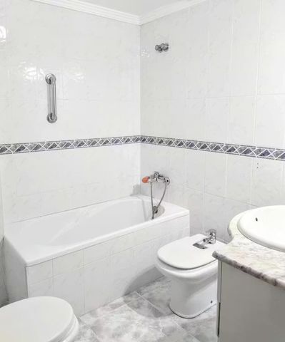 Calle del Veinticinco de Abril, Moncada, Valencian Community 46113 - Photo 5