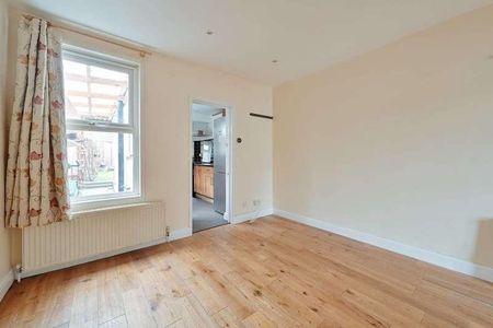 Neal Street, Wd, Watford, WD18 - Photo 2