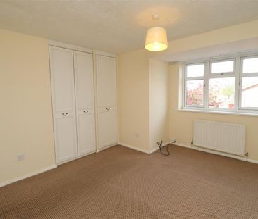4 BED Detached house To rent - Photo 5