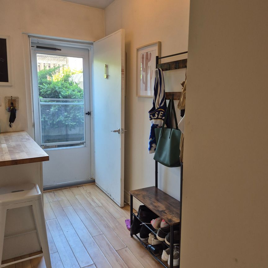 For Lease - 804 Bloor Street Unit# Main Floor, Toronto, Ontario - Photo 1